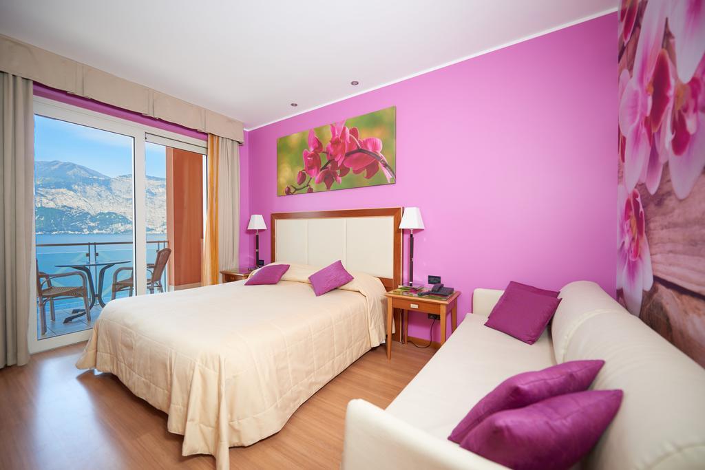 Belfiore Park Hotel 4Stars Superior "Adults Only" Brenzone sul Garda Szoba fotó