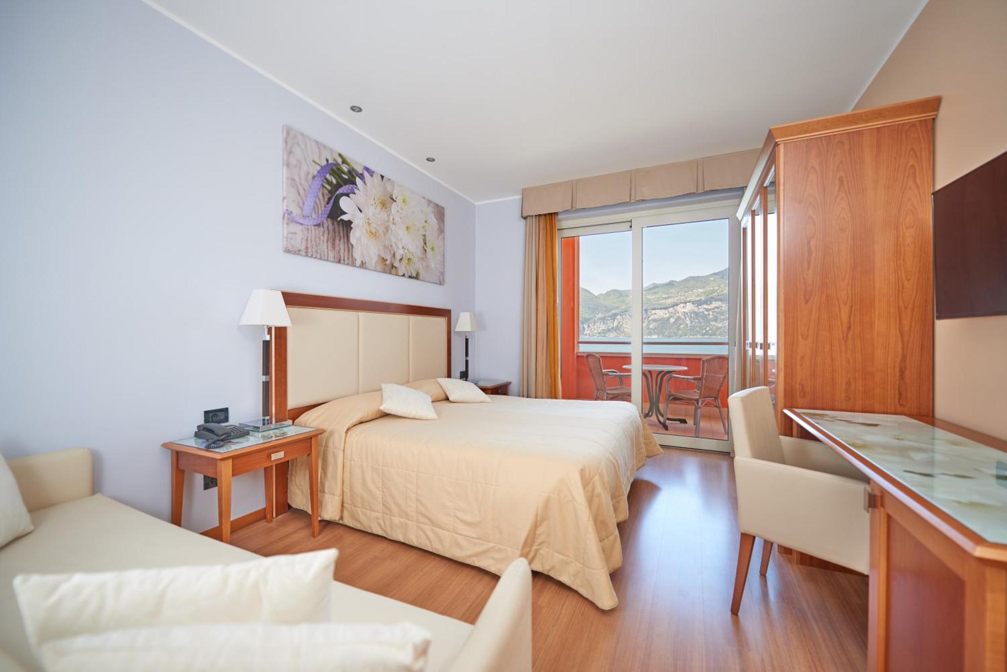 Belfiore Park Hotel 4Stars Superior "Adults Only" Brenzone sul Garda Szoba fotó